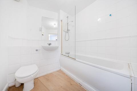 2 bedroom flat for sale, Macmillan Way, Tooting, London, SW17