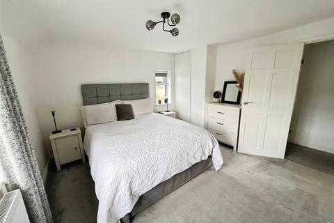 72 Caegwyn, Llanidloes, SY18 6DS