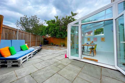 3 Heathfield Drive, Mitcham, CR4 3RD