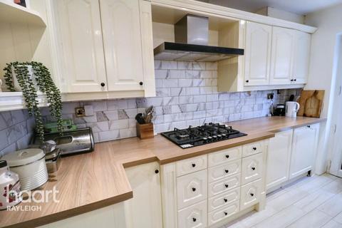 4 bedroom detached house for sale, The Chase, Rayleigh