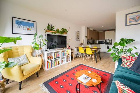 2 bedroom flat for sale, Grattan Court, Bow E3