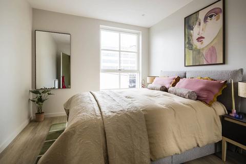 3 bedroom flat to rent, Marble House, Hayes and Harlington, Hayes, UB3