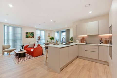 3 bedroom flat to rent, Marble House, Hayes and Harlington, Hayes, UB3