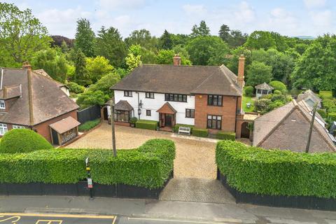 4 bedroom detached house for sale, Mayes Lane, Chelmsford CM3