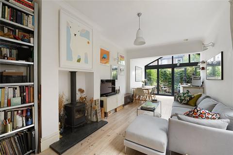 7 Salisbury Road, Richmond, TW9 2JB