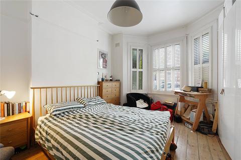7 Salisbury Road, Richmond, TW9 2JB