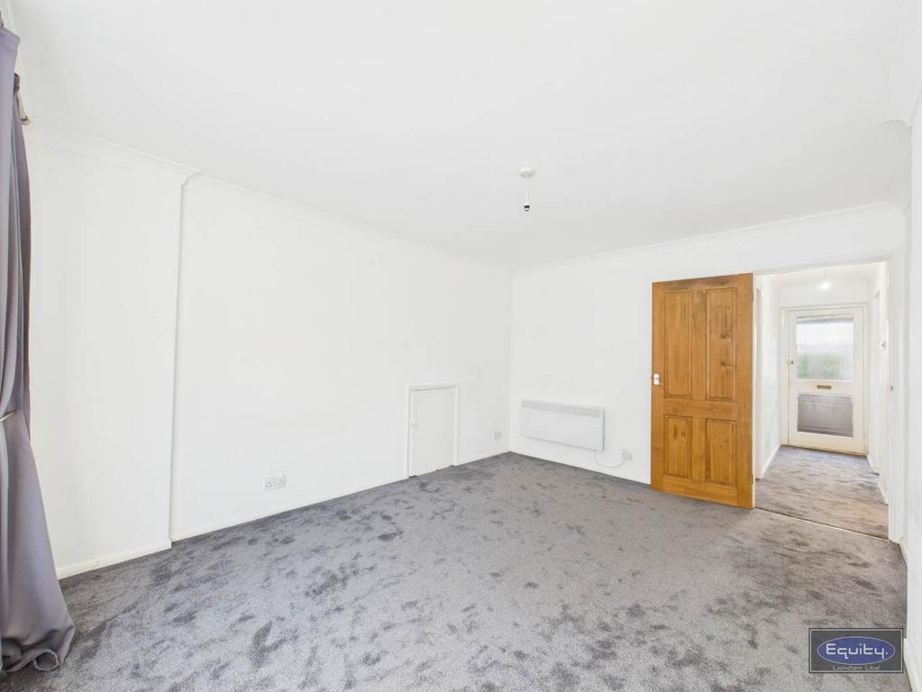 Bedroom One (4)