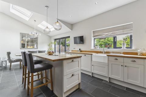26 Windle Close, Windlesham, GU20 6DZ