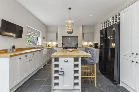 26 Windle Close, Windlesham, GU20 6DZ