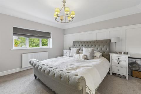 26 Windle Close, Windlesham, GU20 6DZ