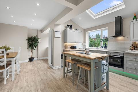 41 Cornwall Avenue, Bolton, BL5 1DZ