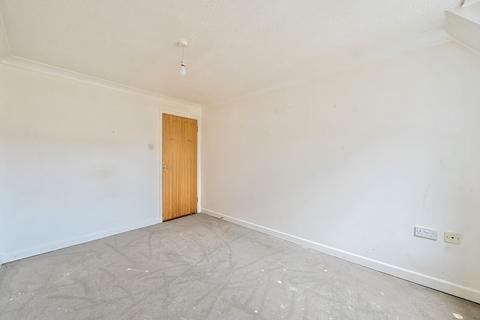 1 bedroom apartment for sale, Wesley Court, Gloucestershire GL5
