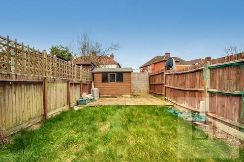 2 bedroom maisonette to rent, Greenford Road, Greenford UB6