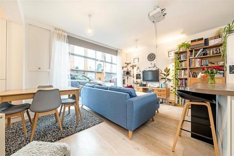 3 bedroom maisonette for sale, Mulberry Place, London SE9