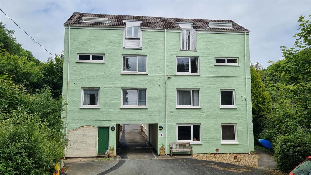 Haven Court - Back 1.jpg