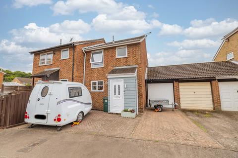 3 bedroom semi-detached house for sale, Eggringe, Ashford, TN23