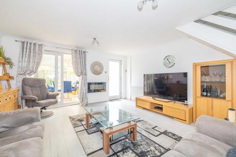 3 bedroom semi-detached house for sale, Eggringe, Ashford, TN23