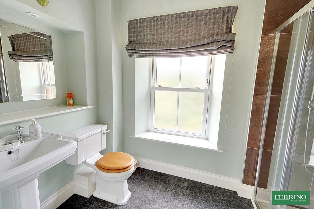 Bedroom 1 En-suite