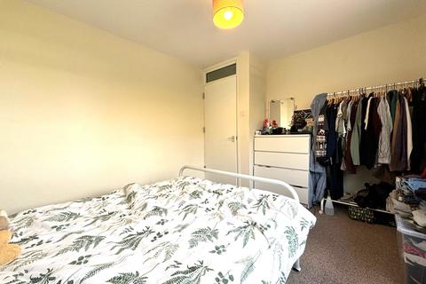 18 Charminster Close, Swindon, SN3 3QB