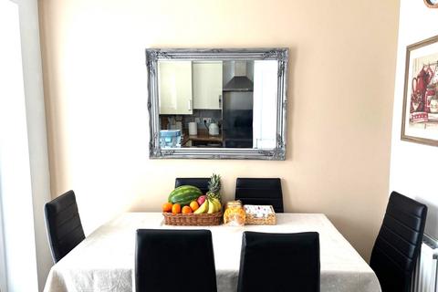 12 Bolehyde Close, Coate, Swindon, SN3 6FN