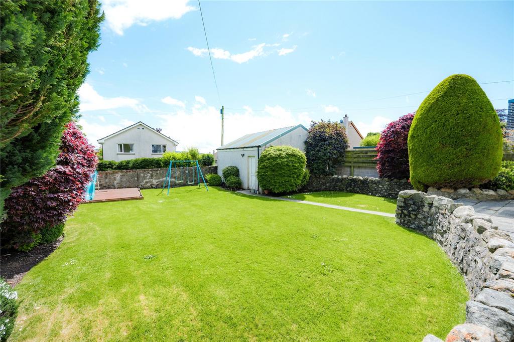 Kirk Crescent South