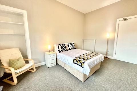 undefined, Oakley Terrace, Dennistoun, Glasgow, G31