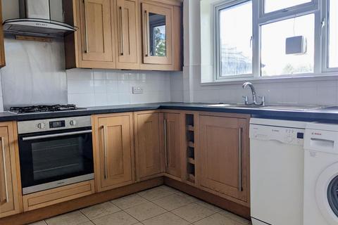 2 bedroom flat for sale, Sterling Avenue, Edgware HA8