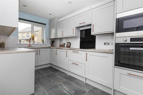 89 Bradley View, Holywell Green, Halifax, HX4 9EA