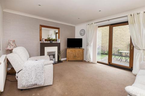 89 Bradley View, Holywell Green, Halifax, HX4 9EA