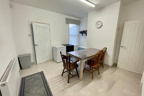 undefined, Spencer Road, Luton, Bedfordshire, LU3 1JU