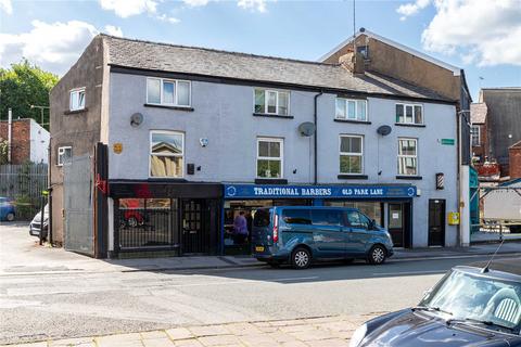 End of terrace house to rent, Park Lane, Macclesfield, Cheshire, SK11