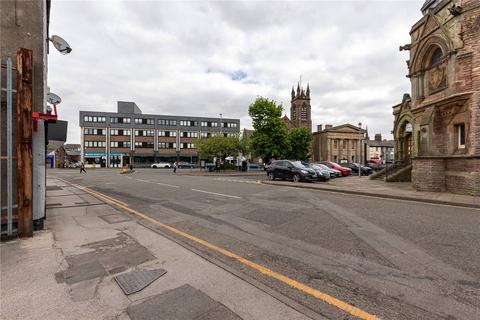 End of terrace house to rent, Park Lane, Macclesfield, Cheshire, SK11