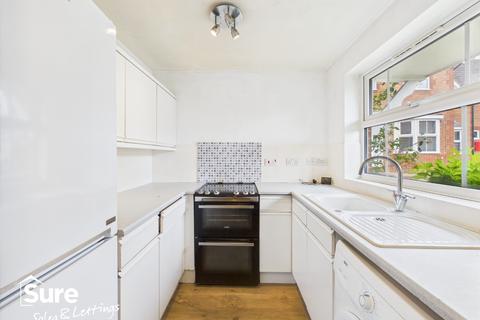 2 bedroom end of terrace house for sale, Simmons Court, Aylesbury, Buckinghamshire, HP21