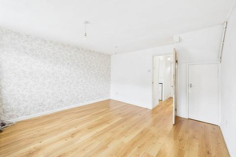undefined, Simmons Court, Aylesbury, Buckinghamshire, HP21