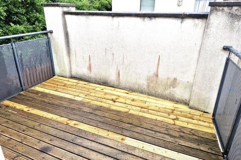 2 bedroom semi-detached house to rent, Watkin Road, Leicester