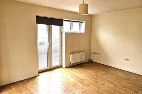 2 bedroom semi-detached house to rent, Watkin Road, Leicester
