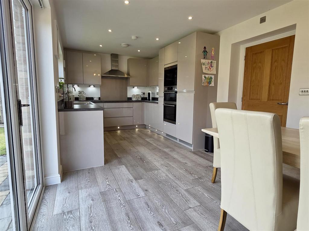 Open plan dining kitchen