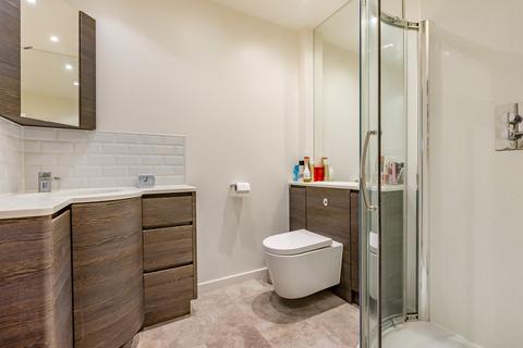2 bedroom flat for sale, The Burren, Tudor Park, Amersham