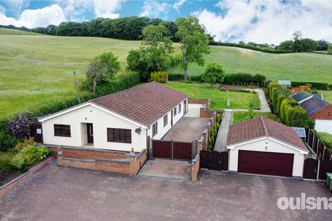 5 bedroom bungalow for sale, Kidderminster Road, Dodford, Bromsgrove, Worcestershire, B61