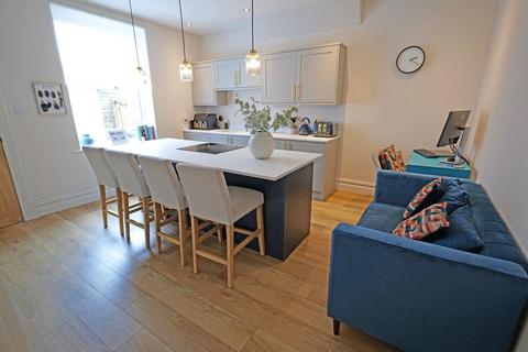 1 North Avenue, Barnoldswick, BB18 6DE