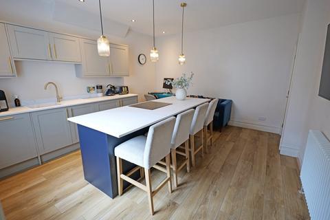 1 North Avenue, Barnoldswick, BB18 6DE
