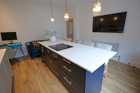1 North Avenue, Barnoldswick, BB18 6DE