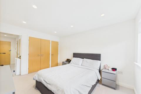 1 bedroom apartment for sale, Warwick Court, Bromley BR2