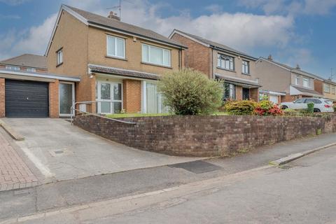 3 bedroom detached house for sale, The Highway, Pontypool NP4