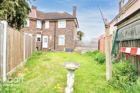 2 bedroom end of terrace house for sale, Halbutt Street, Dagenham