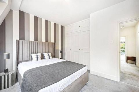 2 bedroom flat to rent, Nevern Square, London, SW5