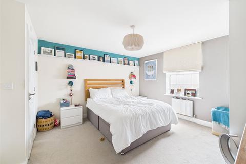17 Brambling Way, Hardwicke, Gloucester, GL2 4DS