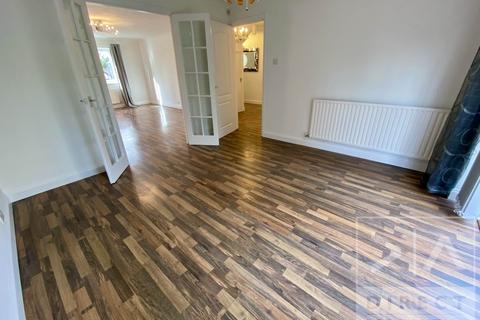 4 bedroom detached house to rent, Grey Alders, Banstead SM7