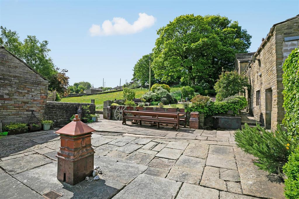 Storr Hall Farm.28.Photoneg.co.uk.jpg