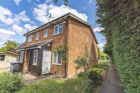 96b Penn Road, Datchet, Slough, SL3 9JE
